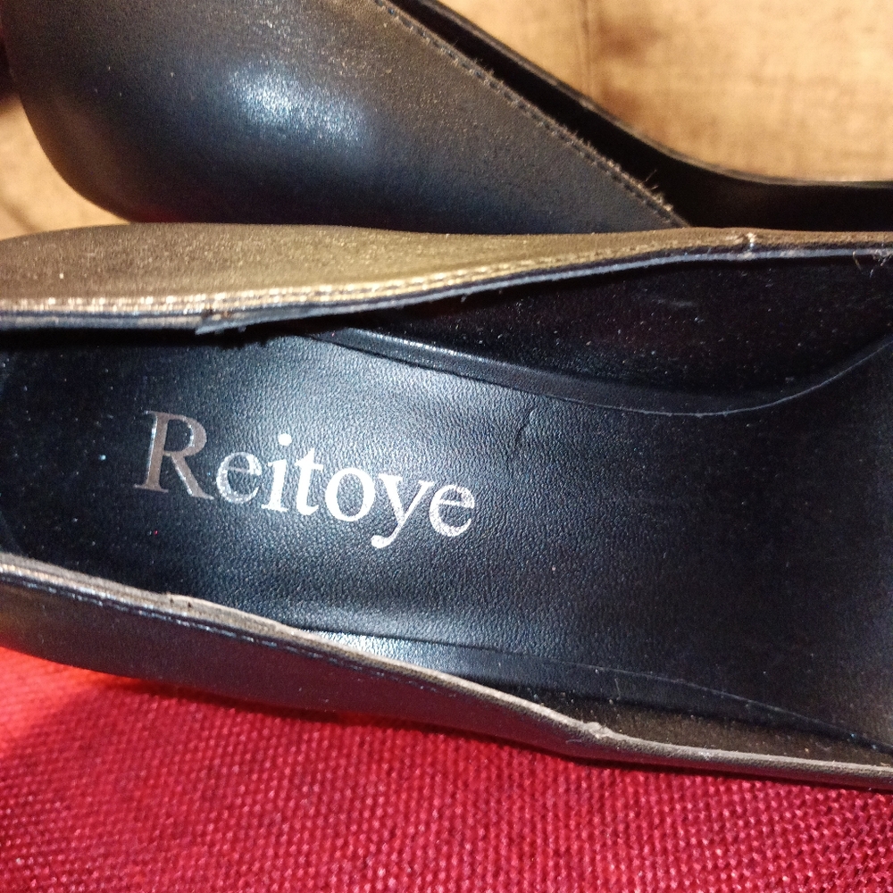 Reitoye Women's Black kitten heel Size 9 NWOT - Picture 4 of 10